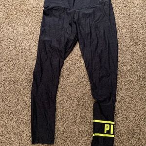 Large vs pink reversible leggings